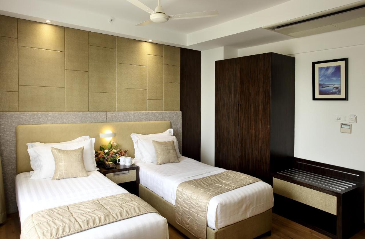 Sugar Business Hotel Kochi Eksteriør billede