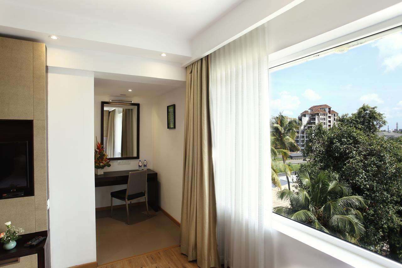 Sugar Business Hotel Kochi Eksteriør billede